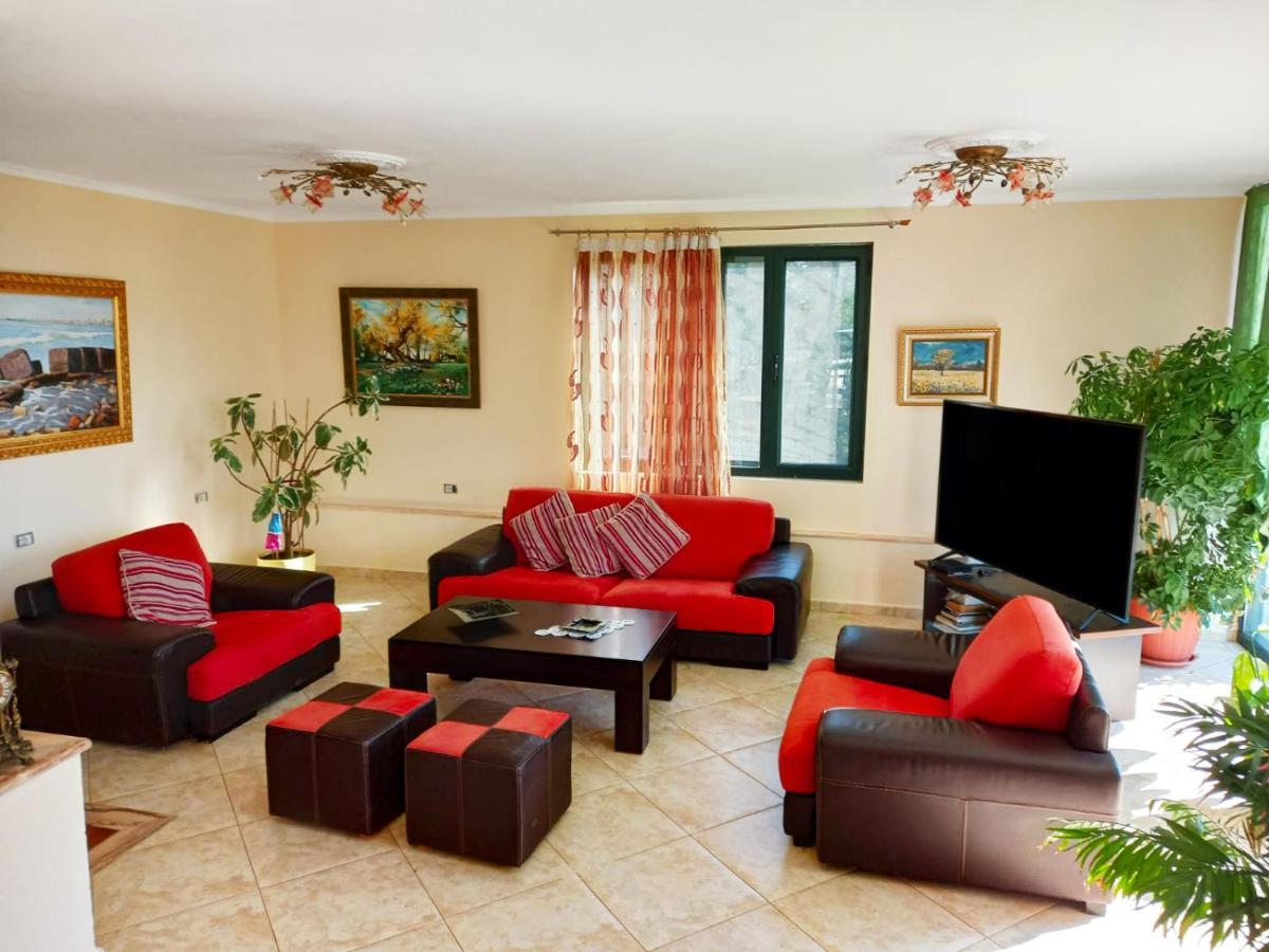 Family Beach Swimming Pool Villa Luanit Tragjas ภายนอก รูปภาพ