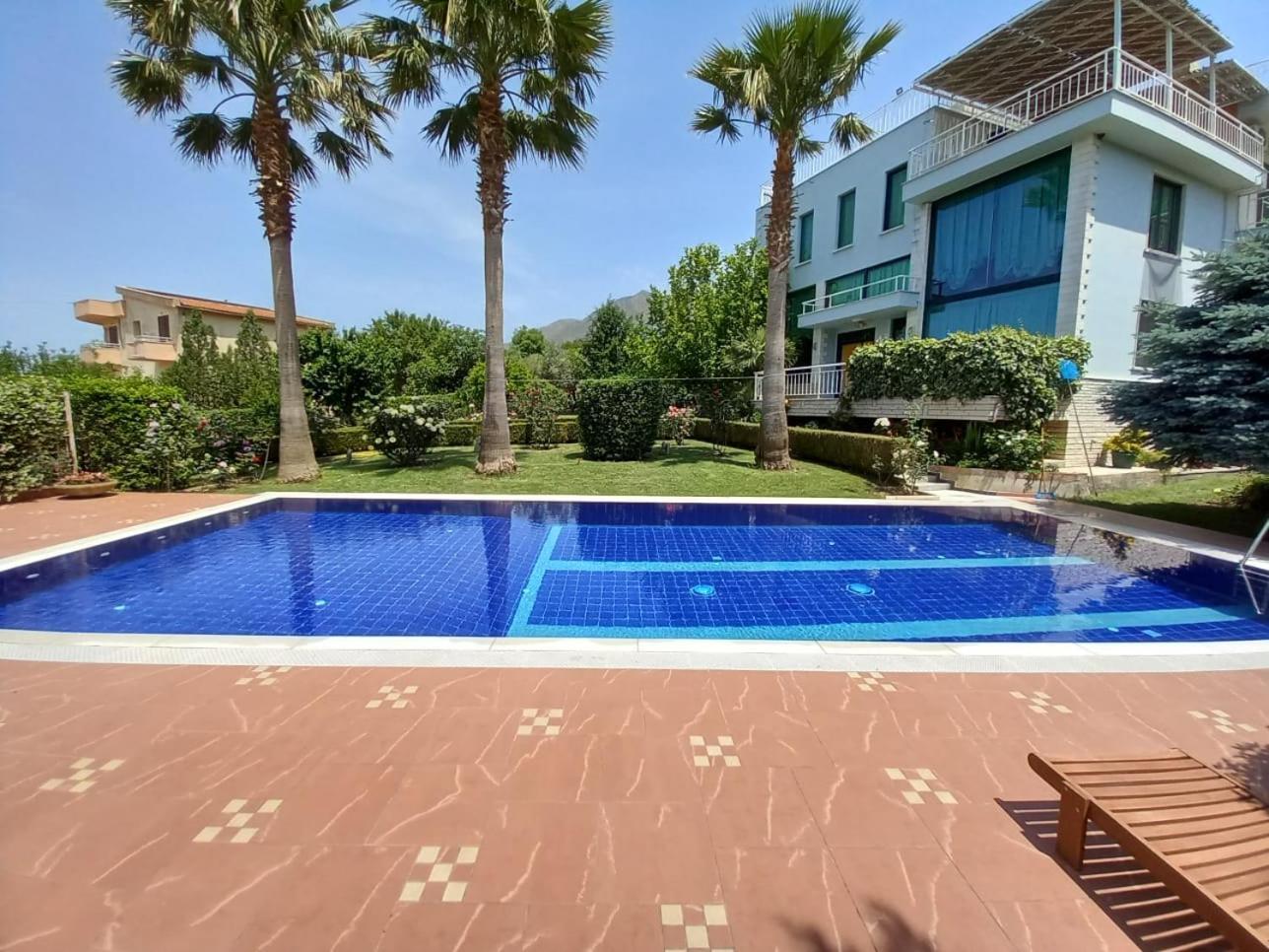 Family Beach Swimming Pool Villa Luanit Tragjas ภายนอก รูปภาพ